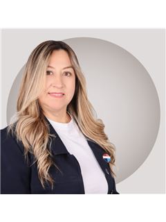 ESTHER ARREOLA PEREZ - RE/MAX SI