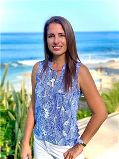 Karina Olachea - RE/MAX Cabo Sanctuary