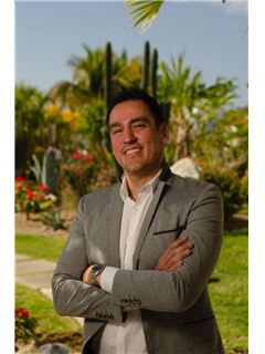 Luke Bocanegra - RE/MAX Cabo Sanctuary