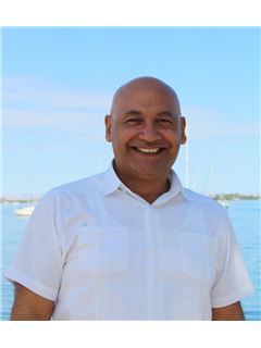 Jorge Iván Isaza - RE/MAX Cabo Sanctuary
