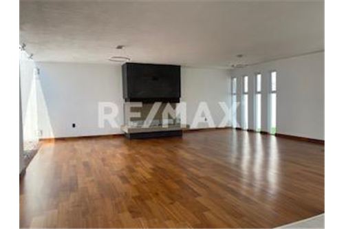 Residential - House - Querétaro, Mexico - Mexico - 10 - 1001065294-9