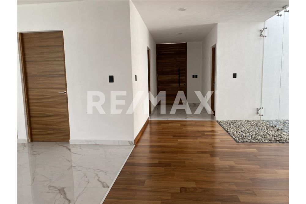 Residential - House - Querétaro, Mexico - Mexico - 1 - 1001065294-9