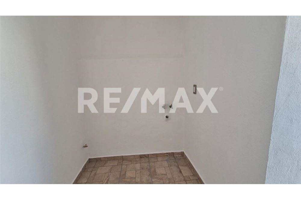 Residential - House - Querétaro, Mexico - Mexico - 14 - 1001065104-696