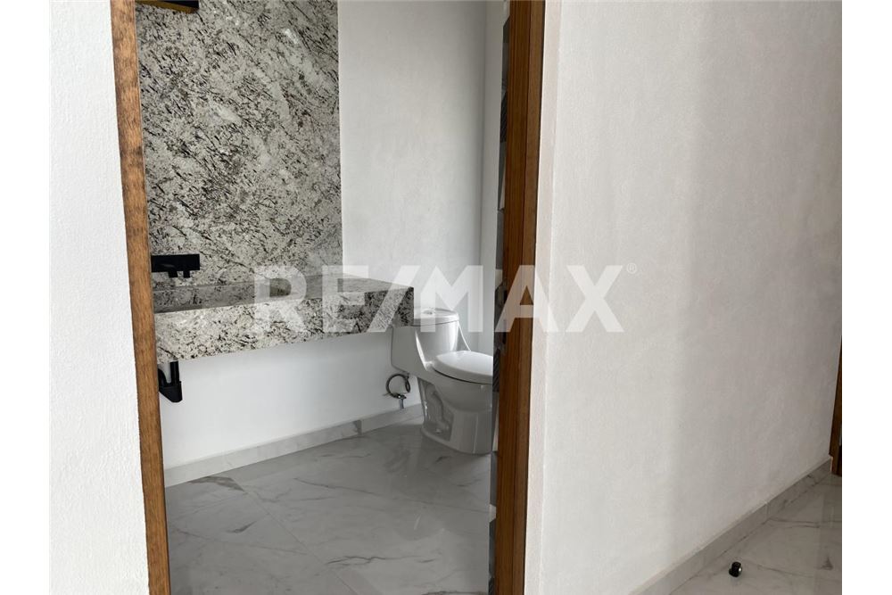 Residential - House - Querétaro, Mexico - Mexico - 9 - 1001065294-9