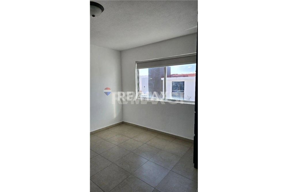 Residential - House - El Pueblito, Mexico - Mexico - 4 - 1001065009-63