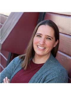 Kristin Urbina - RE/MAX Marketplace