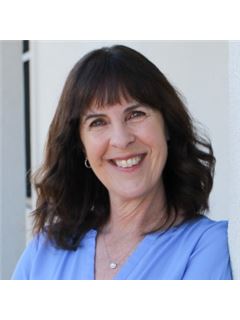 Patricia Moore - RE/MAX Marketplace