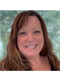 Kammie Quinones - RE/MAX Marketplace