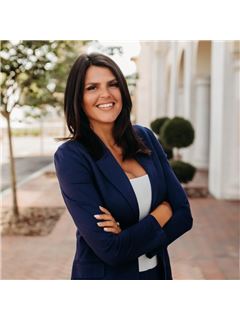 Danielle Davidson - RE/MAX Champions