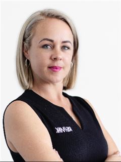 Associate - Angelique Gaum - RE/MAX Capital (Montana)