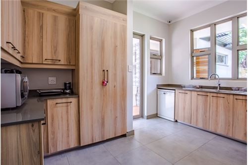 Residential - House - Waterkloof, Gauteng - South Africa - 19 - 1031414150-79