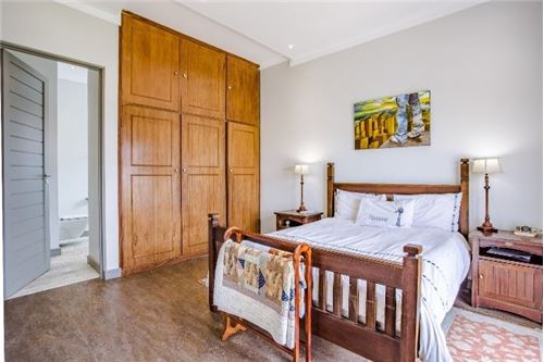 Residential - House - Waterkloof, Gauteng - South Africa - 92 - 1031414150-79