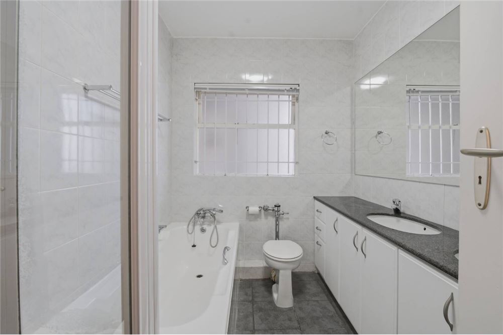 Residential - Condo/Apartment - Fresnaye, Western Cape - South Africa - 13 - 1031426032-152