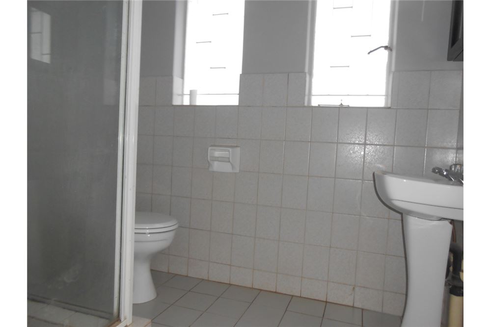 Residential - House - Garsfontein, Gauteng - South Africa - 19 - 1031414129-88