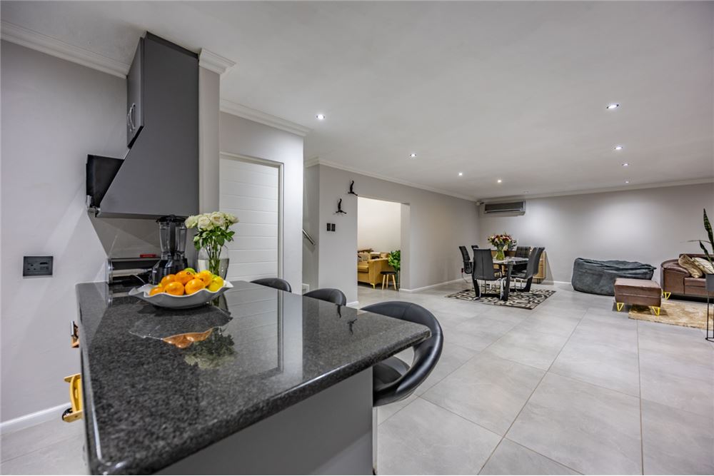 Residential - House - Willow Acres Estate, Gauteng - South Africa - 13 - 1031414150-99