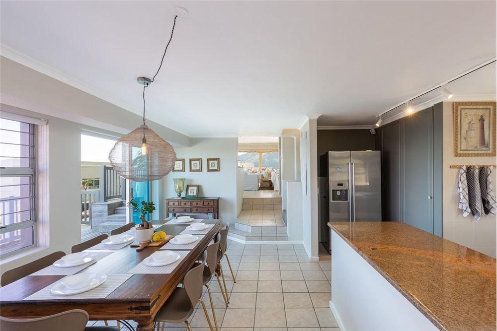 Residential - House - Camps Bay, Western Cape - South Africa - 20 - 1031426029-42