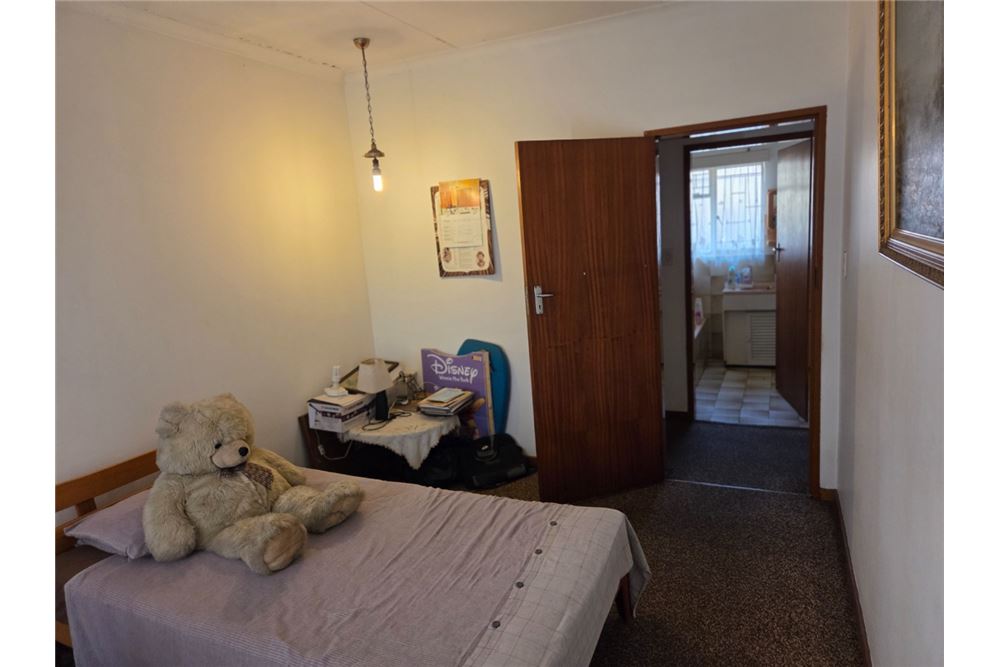 Residential - House - Theresapark, Gauteng - South Africa - 26 - 1031414013-134