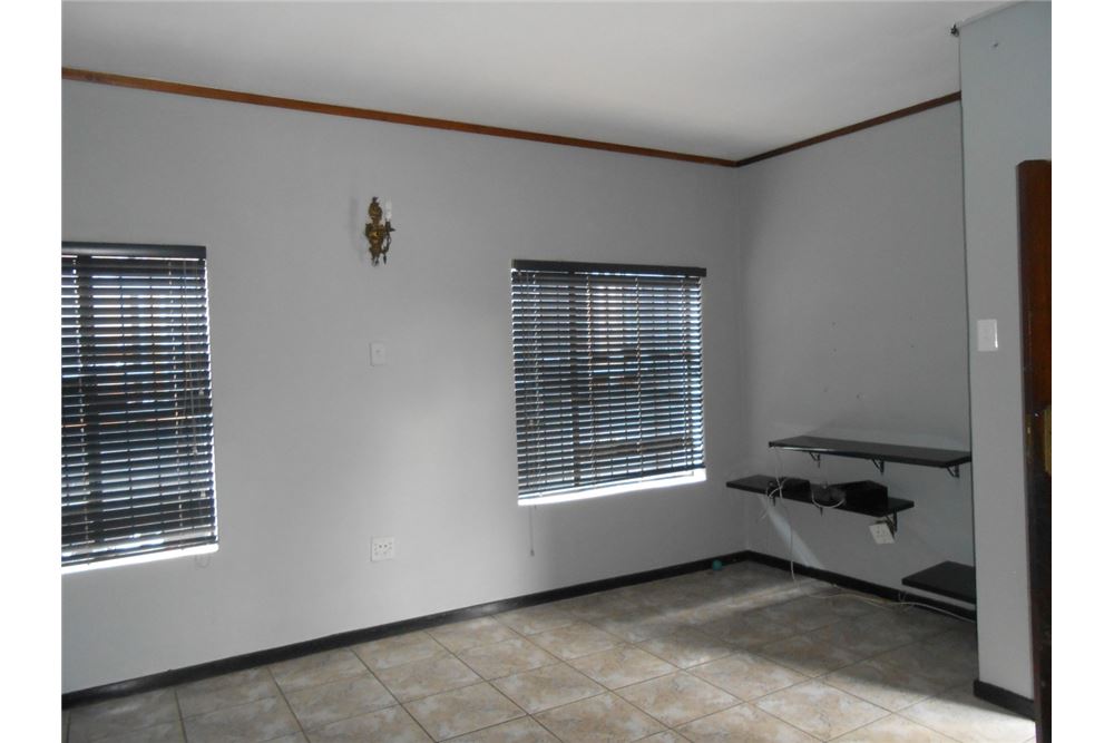 Residential - House - Eersterust, Gauteng - South Africa - 8 - 1031414129-89
