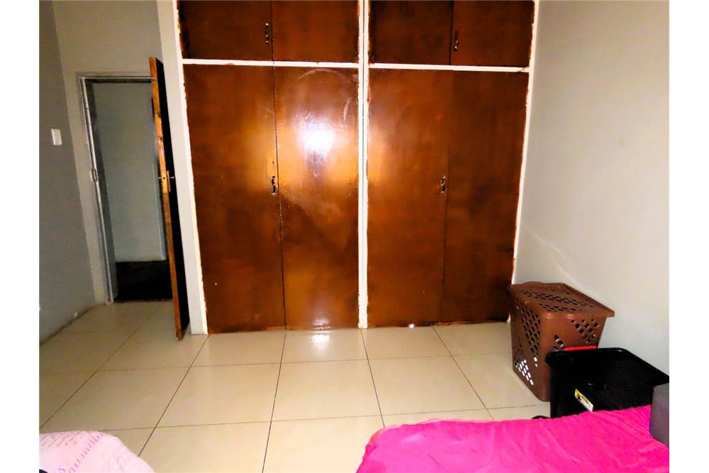 Residential - House - Eersterust, Gauteng - South Africa - 12 - 1031414016-175