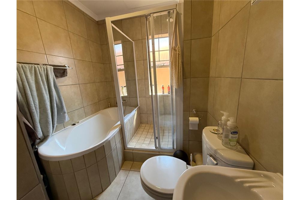 Residential - Townhouse - Oukraal Estate, Gauteng - South Africa - 8 - 1031414150-103