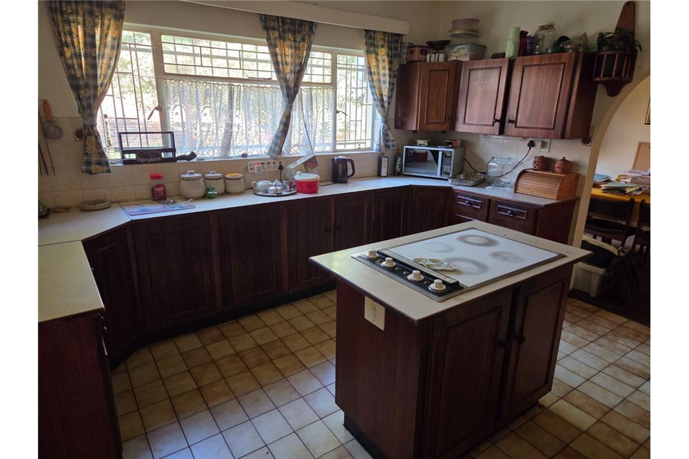 Residential - House - Theresapark, Gauteng - South Africa - 12 - 1031414013-134