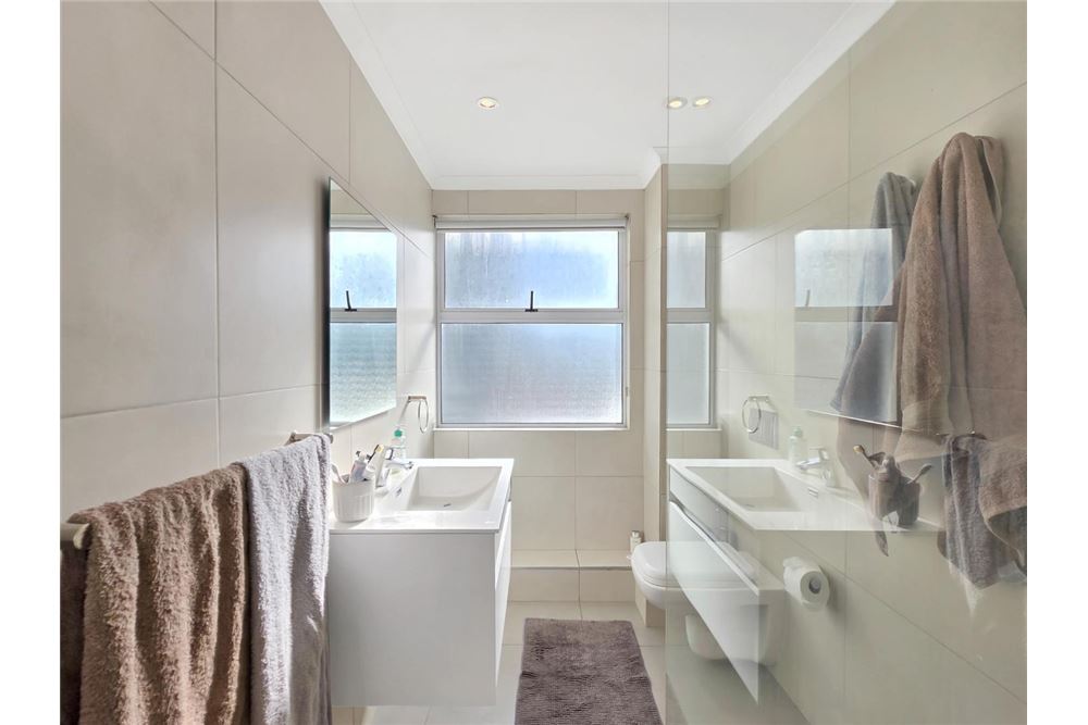 Residential - Condo/Apartment - Sea Point, Western Cape - South Africa - 24 - 1031426031-51
