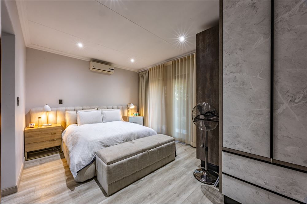 Residential - House - Willow Acres Estate, Gauteng - South Africa - 26 - 1031414150-99