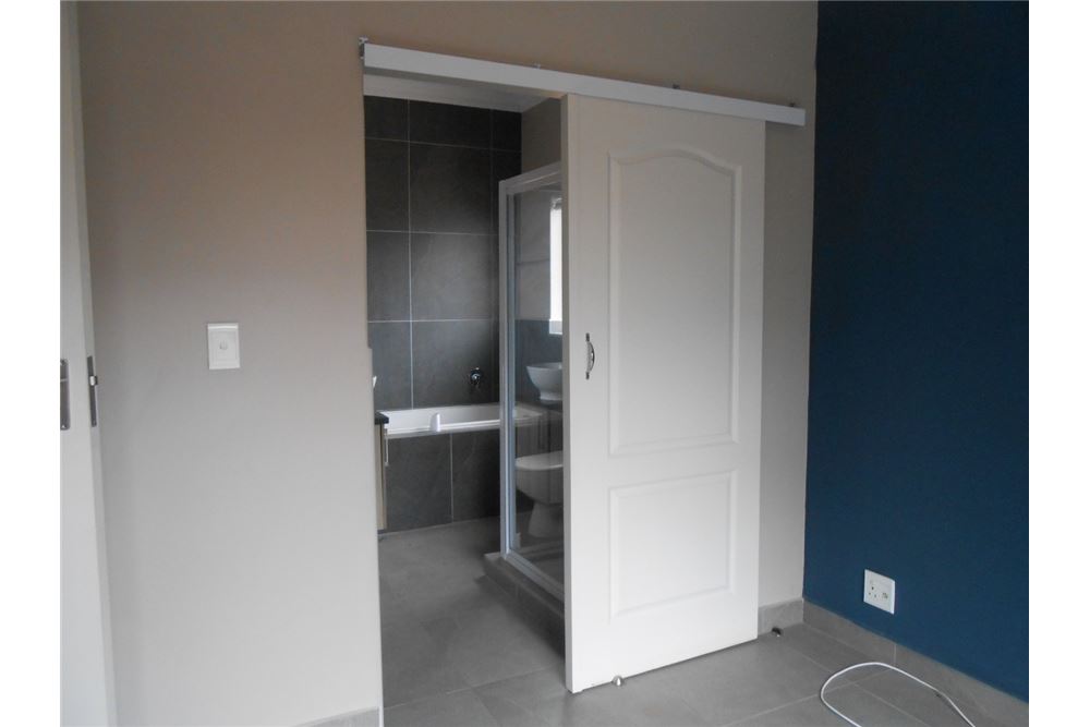 Residential - Townhouse - Montana, Gauteng - South Africa - 16 - 1031414129-86