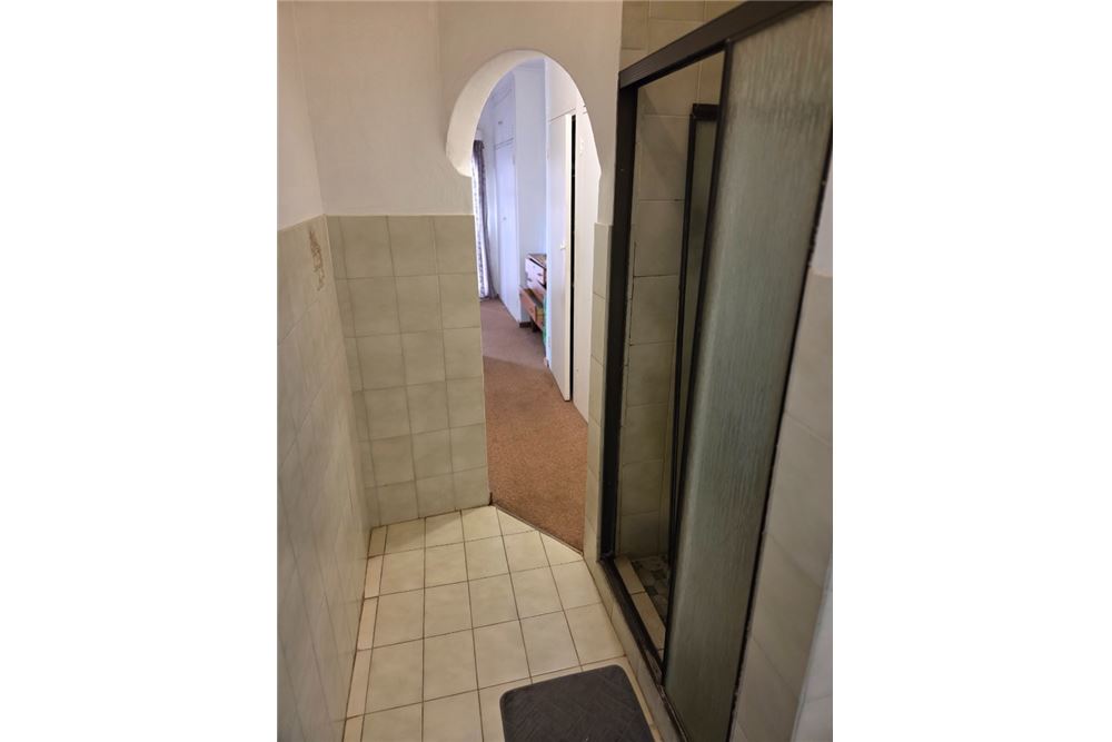 Residential - House - Theresapark, Gauteng - South Africa - 20 - 1031414013-134