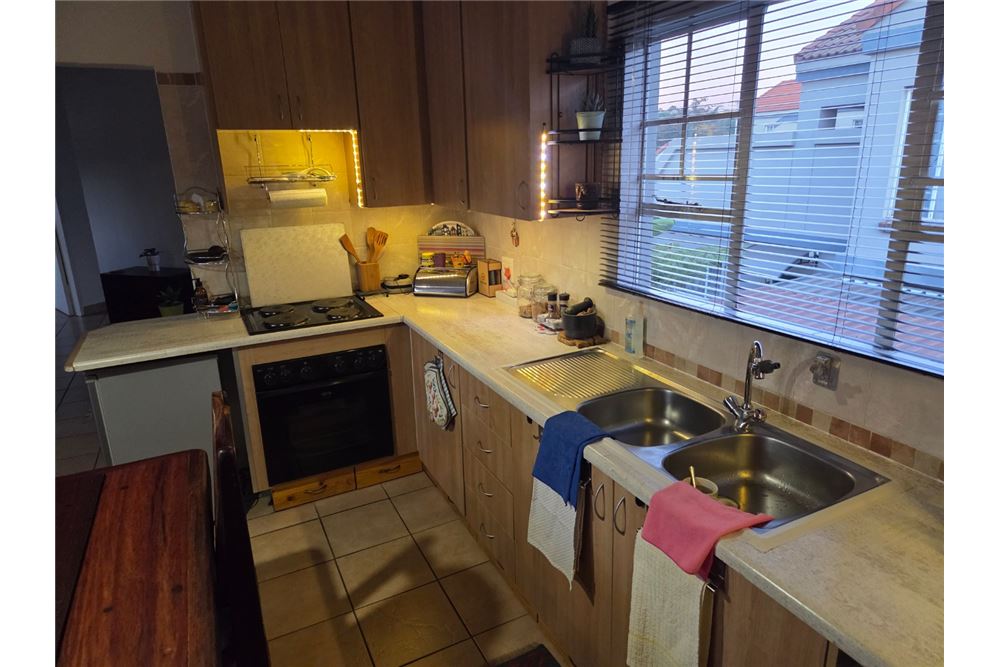 Residential - Condo/Apartment - Mayville, Gauteng - South Africa - 12 - 1031414013-135