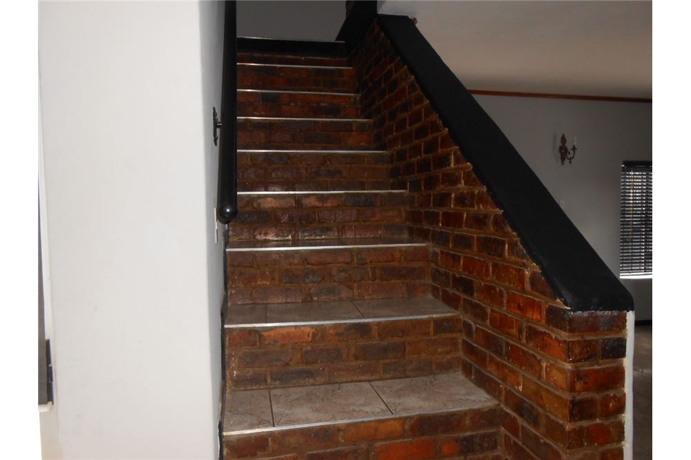 Residential - House - Eersterust, Gauteng - South Africa - 10 - 1031414129-89