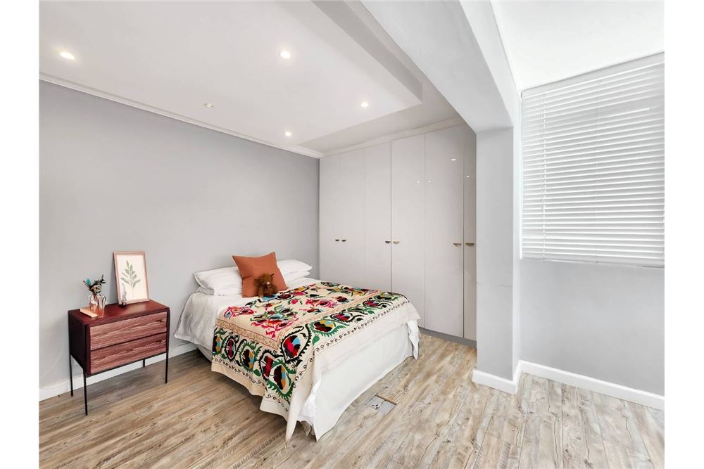 Residential - Condo/Apartment - Sea Point, Western Cape - South Africa - 13 - 1031426059-19