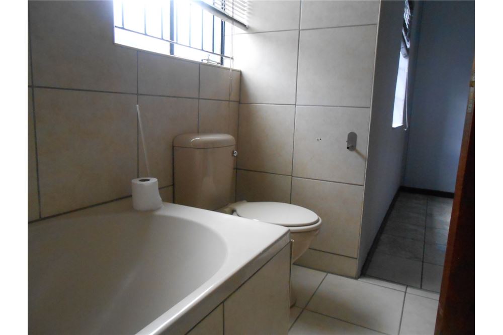 Residential - House - Eersterust, Gauteng - South Africa - 20 - 1031414129-89