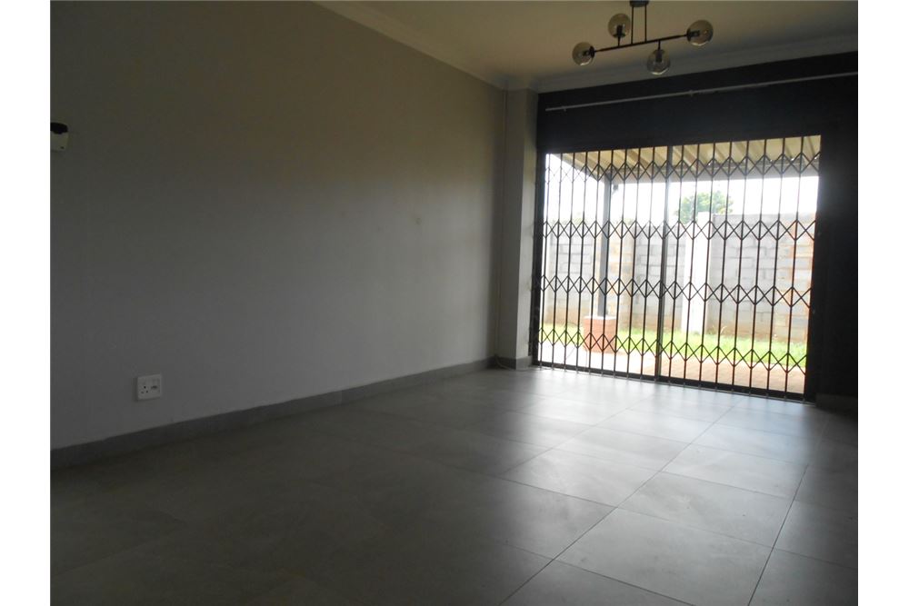 Residential - Townhouse - Montana, Gauteng - South Africa - 7 - 1031414129-86
