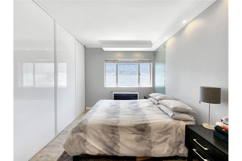 Residential - Condo/Apartment - Sea Point, Western Cape - South Africa - 16 - 1031426059-19