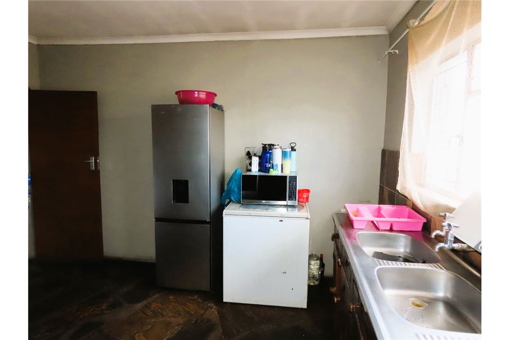 Residential - House - Eersterust, Gauteng - South Africa - 18 - 1031414016-175