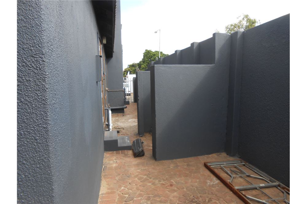 Residential - House - Eersterust, Gauteng - South Africa - 36 - 1031414129-89