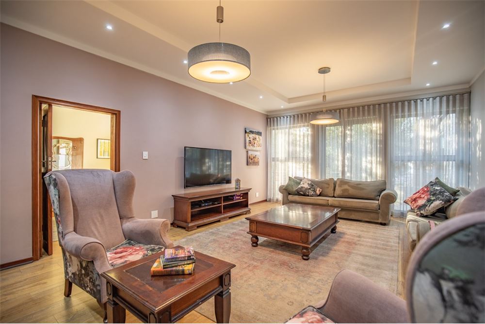 Residential - House - Waterkloof, Gauteng - South Africa - 32 - 1031414150-79