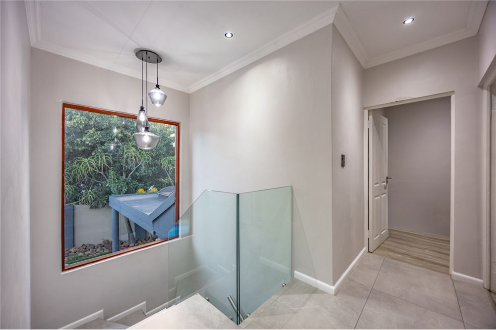 Residential - House - Willow Acres Estate, Gauteng - South Africa - 19 - 1031414150-99