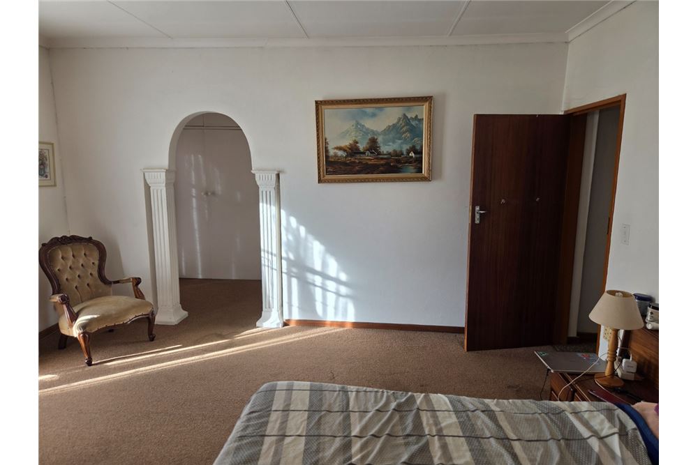 Residential - House - Theresapark, Gauteng - South Africa - 16 - 1031414013-134