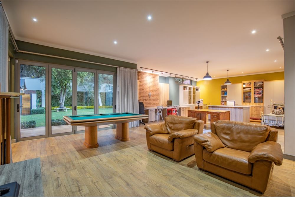 Residential - House - Waterkloof, Gauteng - South Africa - 38 - 1031414150-79