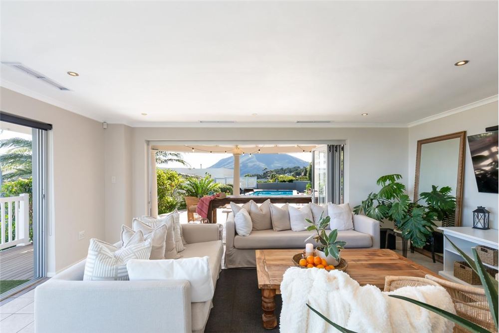 Residential - House - Camps Bay, Western Cape - South Africa - 37 - 1031426029-42