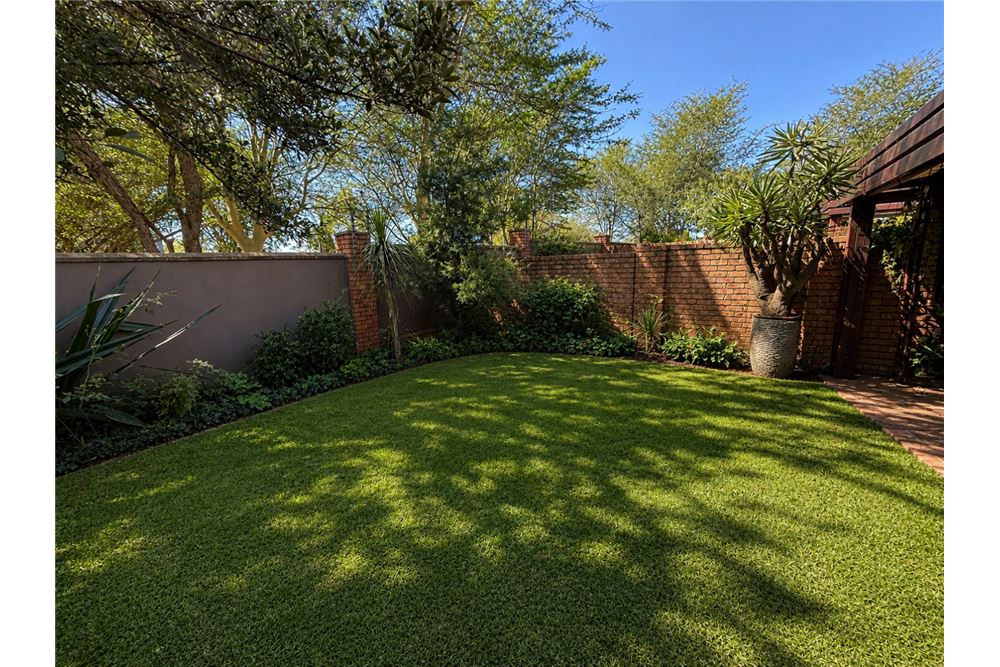 Residential - Townhouse - Oukraal Estate, Gauteng - South Africa - 19 - 1031414150-103