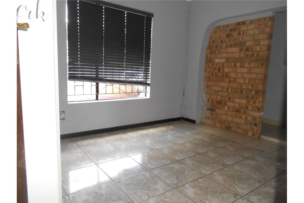 Residential - House - Eersterust, Gauteng - South Africa - 16 - 1031414129-89