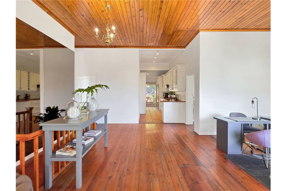 Residential - House - Green Point, Western Cape - South Africa - 20 - 1031426026-115