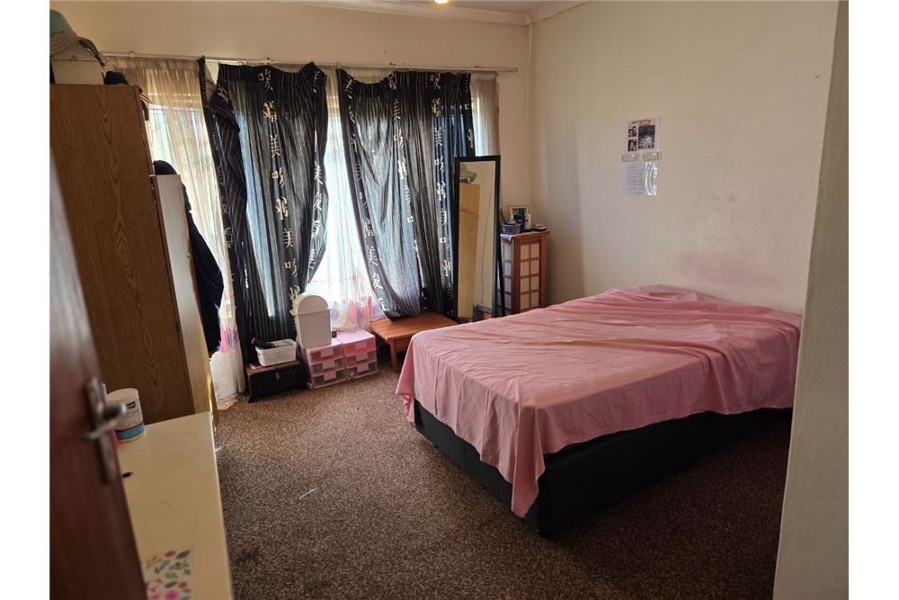 Residential - House - Theresapark, Gauteng - South Africa - 23 - 1031414013-134