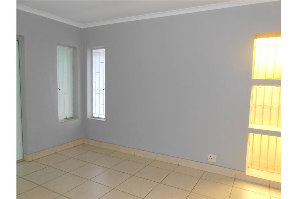 Residential - House - Garsfontein, Gauteng - South Africa - 8 - 1031414129-88