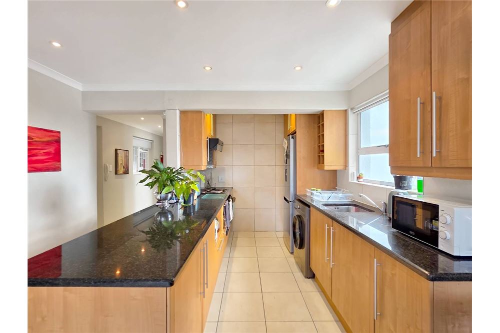 Residential - Condo/Apartment - Sea Point, Western Cape - South Africa - 13 - 1031426031-51