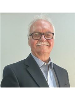 Jack R Latimer - RE/MAX Right Move