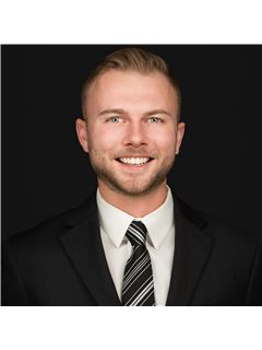 Carter Sanderson - RE/MAX Advantage Sanderson Realty Brokerage